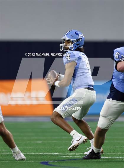 Thumbnail 1 in Emerson vs. Colleyville Heritage (UIL 5A Football Quarterfinals) photogallery.