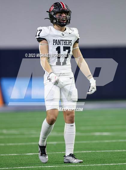 Thumbnail 2 in Emerson vs. Colleyville Heritage (UIL 5A Football Quarterfinals) photogallery.
