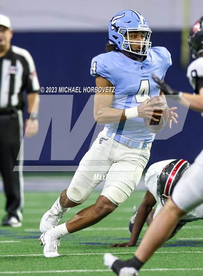 Thumbnail 1 in Emerson vs. Colleyville Heritage (UIL 5A Football Quarterfinals) photogallery.