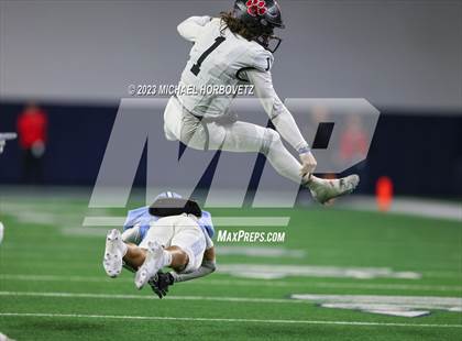 Thumbnail 2 in Emerson vs. Colleyville Heritage (UIL 5A Football Quarterfinals) photogallery.
