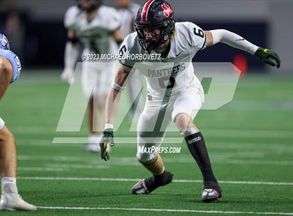 Thumbnail 2 in Emerson vs. Colleyville Heritage (UIL 5A Football Quarterfinals) photogallery.