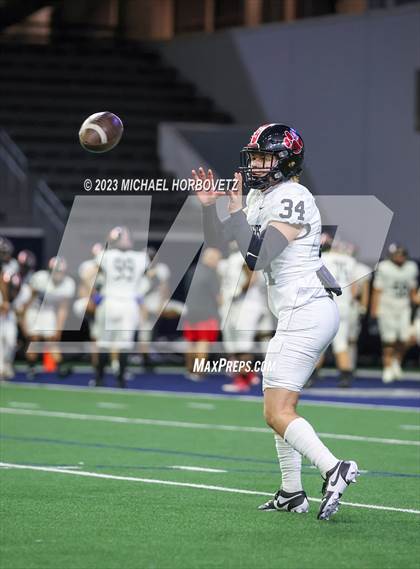 Thumbnail 2 in Emerson vs. Colleyville Heritage (UIL 5A Football Quarterfinals) photogallery.