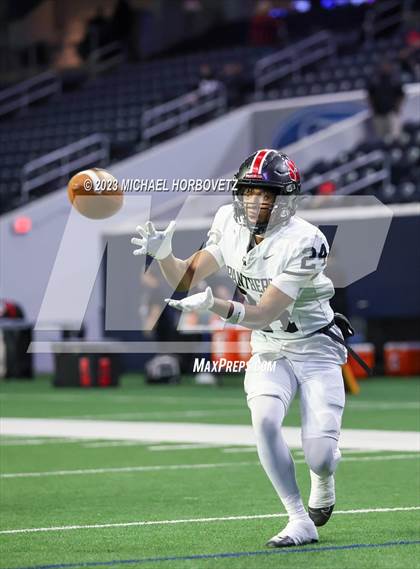 Thumbnail 1 in Emerson vs. Colleyville Heritage (UIL 5A Football Quarterfinals) photogallery.