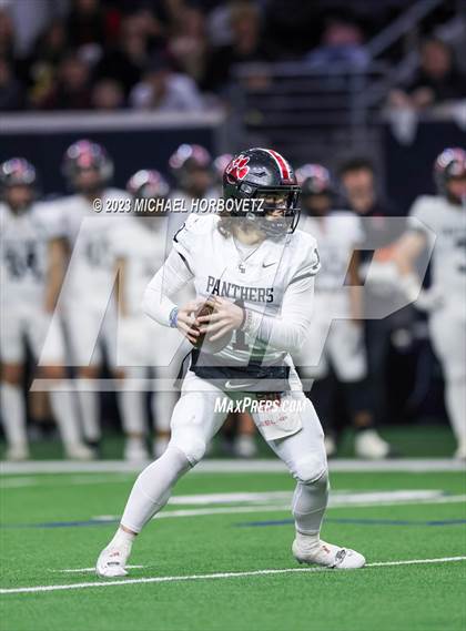 Thumbnail 3 in Emerson vs. Colleyville Heritage (UIL 5A Football Quarterfinals) photogallery.
