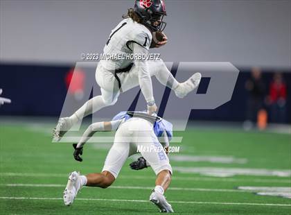 Thumbnail 1 in Emerson vs. Colleyville Heritage (UIL 5A Football Quarterfinals) photogallery.