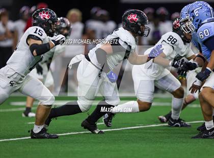 Thumbnail 2 in Emerson vs. Colleyville Heritage (UIL 5A Football Quarterfinals) photogallery.