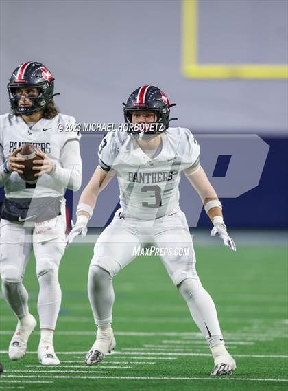 Thumbnail 1 in Emerson vs. Colleyville Heritage (UIL 5A Football Quarterfinals) photogallery.