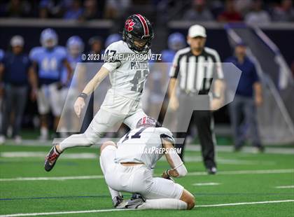 Thumbnail 2 in Emerson vs. Colleyville Heritage (UIL 5A Football Quarterfinals) photogallery.