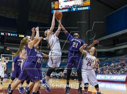 Thumbnail 1 in Weimar vs. Panhandle (UIL 2A Final) photogallery.
