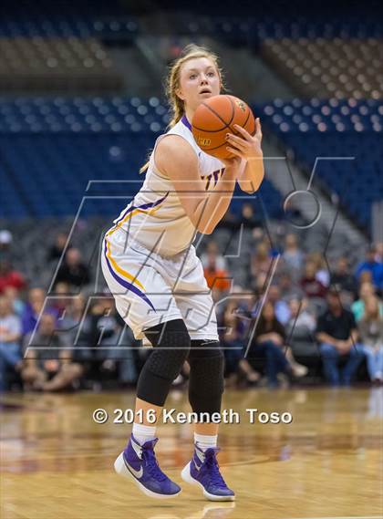 Thumbnail 1 in Weimar vs. Panhandle (UIL 2A Final) photogallery.