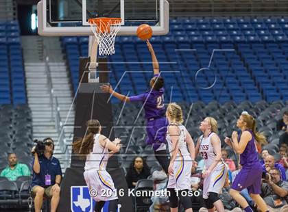 Thumbnail 1 in Weimar vs. Panhandle (UIL 2A Final) photogallery.