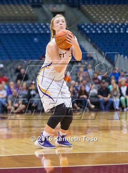 Thumbnail 2 in Weimar vs. Panhandle (UIL 2A Final) photogallery.