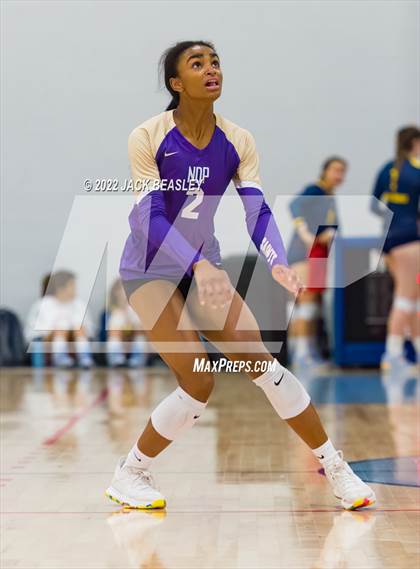 Thumbnail 3 in Hamilton vs Notre Dame Prep (Nike TOC Southwest) photogallery.