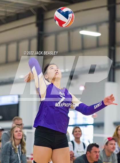 Thumbnail 2 in Hamilton vs Notre Dame Prep (Nike TOC Southwest) photogallery.