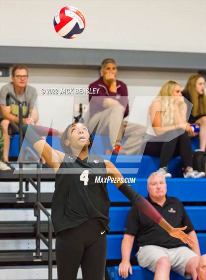 Thumbnail 3 in Hamilton vs Notre Dame Prep (Nike TOC Southwest) photogallery.