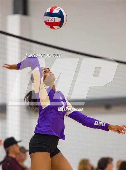 Thumbnail 1 in Hamilton vs Notre Dame Prep (Nike TOC Southwest) photogallery.