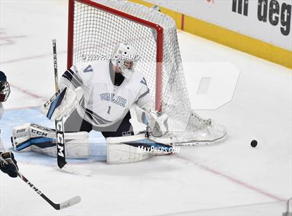 Thumbnail 1 in Valor Christian vs. Regis Jesuit (CHSAA Frozen Four) photogallery.