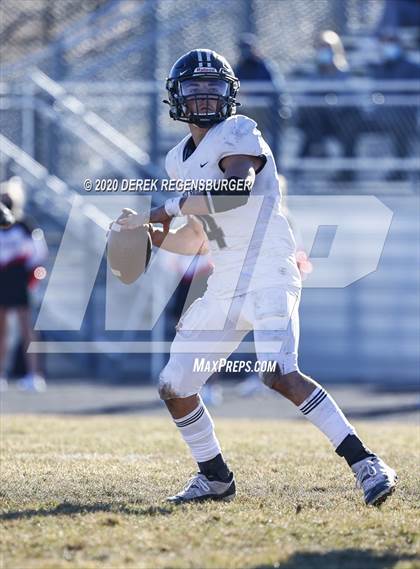 Thumbnail 3 in Pueblo South vs Roosevelt (CHSAA 3A Playoff Semifinal) photogallery.