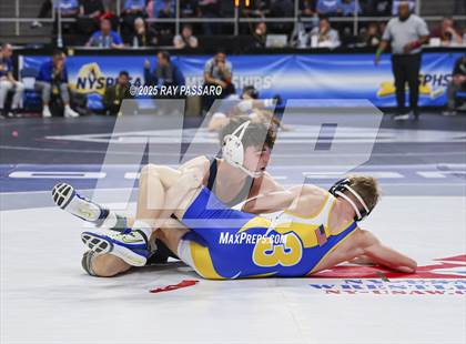 Thumbnail 1 in NYSPHSAA Finals (Round 2) photogallery.