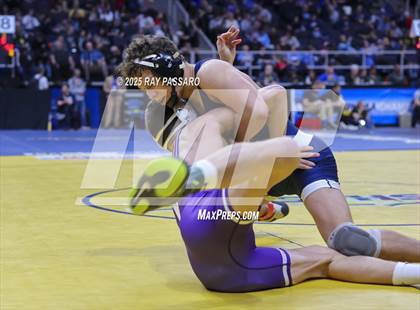 Thumbnail 1 in NYSPHSAA Finals (Round 2) photogallery.
