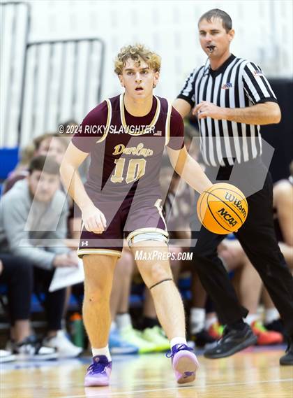 Thumbnail 3 in Dunlap vs Belleville East (Illinois Classic) photogallery.