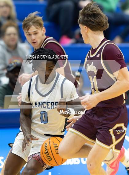 Thumbnail 1 in Dunlap vs Belleville East (Illinois Classic) photogallery.