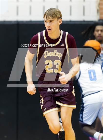 Thumbnail 3 in Dunlap vs Belleville East (Illinois Classic) photogallery.