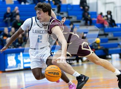Thumbnail 1 in Dunlap vs Belleville East (Illinois Classic) photogallery.