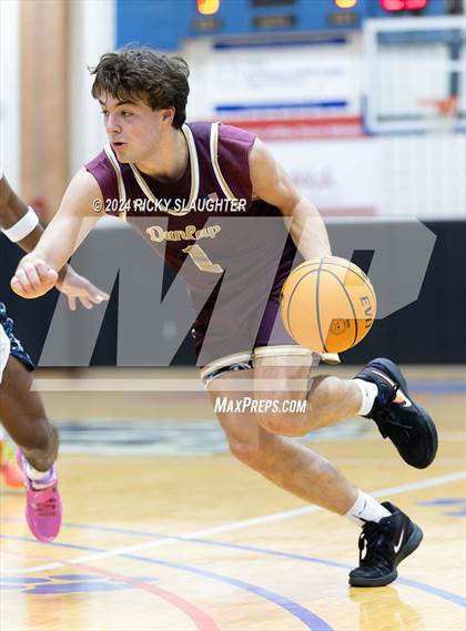 Thumbnail 3 in Dunlap vs Belleville East (Illinois Classic) photogallery.
