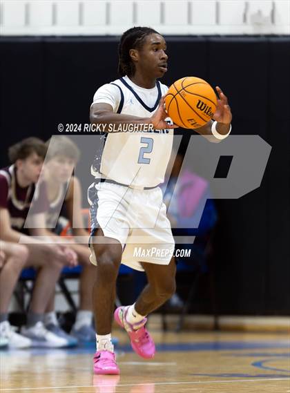 Thumbnail 1 in Dunlap vs Belleville East (Illinois Classic) photogallery.