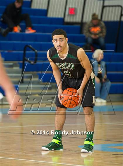 Thumbnail 2 in DeSoto vs. Richardson (McDonald's Texas Invitational) photogallery.