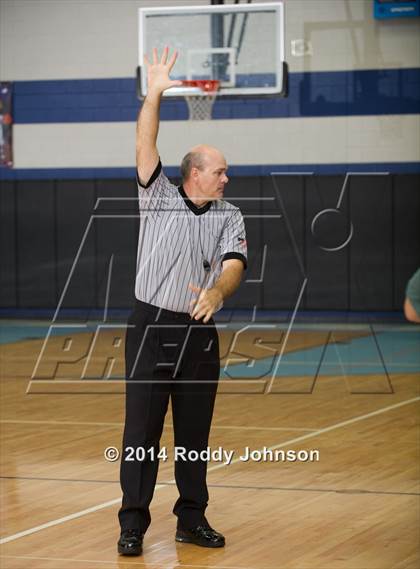 Thumbnail 2 in DeSoto vs. Richardson (McDonald's Texas Invitational) photogallery.