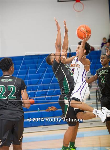 Thumbnail 3 in DeSoto vs. Richardson (McDonald's Texas Invitational) photogallery.