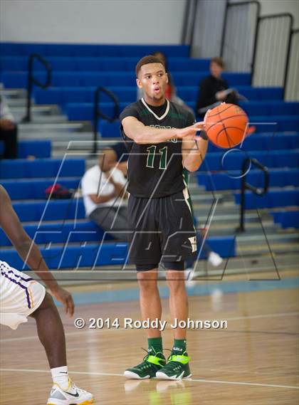 Thumbnail 1 in DeSoto vs. Richardson (McDonald's Texas Invitational) photogallery.