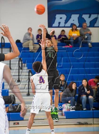 Thumbnail 1 in DeSoto vs. Richardson (McDonald's Texas Invitational) photogallery.