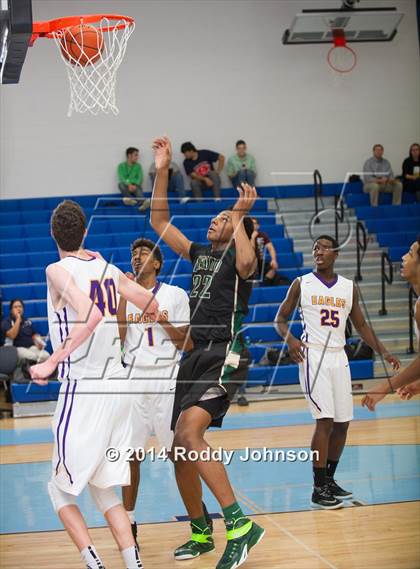 Thumbnail 1 in DeSoto vs. Richardson (McDonald's Texas Invitational) photogallery.