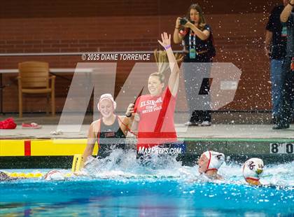 Thumbnail 1 in Flintridge Sacred Heart vs Elsinore (CIF-SS Div 3 Finals) photogallery.