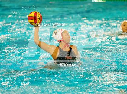 Thumbnail 3 in Flintridge Sacred Heart vs Elsinore (CIF-SS Div 3 Finals) photogallery.