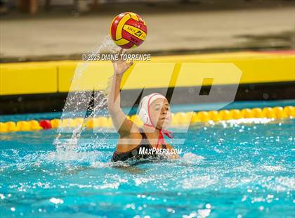 Thumbnail 2 in Flintridge Sacred Heart vs Elsinore (CIF-SS Div 3 Finals) photogallery.