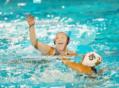 Thumbnail 1 in Flintridge Sacred Heart vs Elsinore (CIF-SS Div 3 Finals) photogallery.