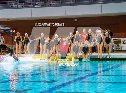 Thumbnail 1 in Flintridge Sacred Heart vs Elsinore (CIF-SS Div 3 Finals) photogallery.