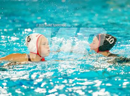 Thumbnail 2 in Flintridge Sacred Heart vs Elsinore (CIF-SS Div 3 Finals) photogallery.