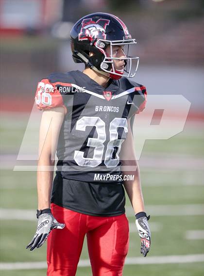 Thumbnail 3 in Edmond Memorial @ Mustang photogallery.