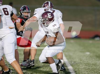 Thumbnail 3 in Edmond Memorial @ Mustang photogallery.