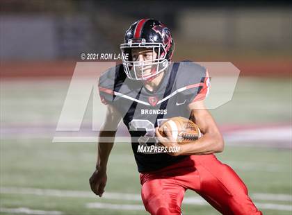 Thumbnail 3 in Edmond Memorial @ Mustang photogallery.