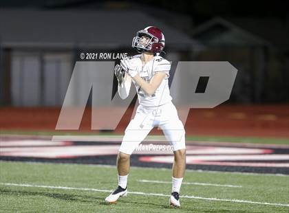 Thumbnail 2 in Edmond Memorial @ Mustang photogallery.
