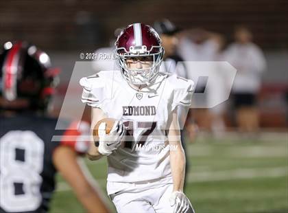 Thumbnail 2 in Edmond Memorial @ Mustang photogallery.
