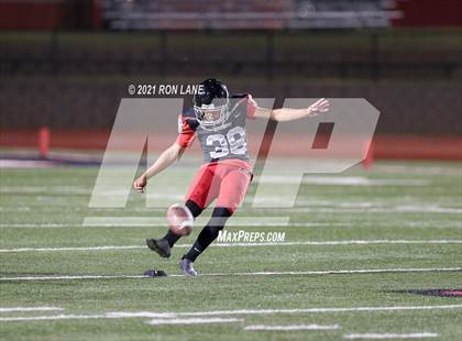 Thumbnail 1 in Edmond Memorial @ Mustang photogallery.