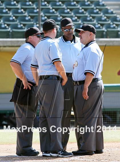 Thumbnail 3 in Port of Los Angeles vs. Fulton (CIF LA City Section Div 3 Final) photogallery.