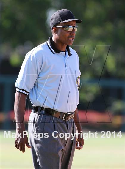 Thumbnail 3 in Port of Los Angeles vs. Fulton (CIF LA City Section Div 3 Final) photogallery.